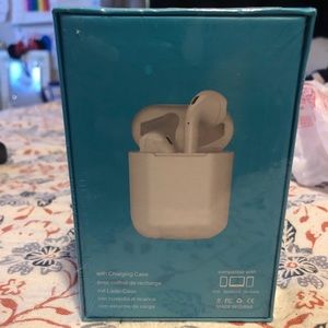 Apple like AirPods. Great for kids.